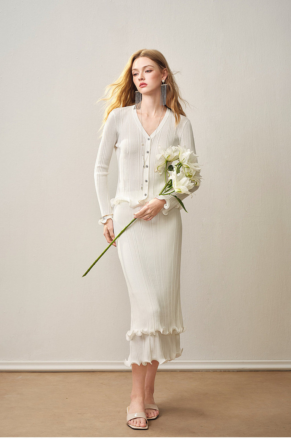 Cream White Ribbed Knit Ruffle Hem Skirt Co-Ord