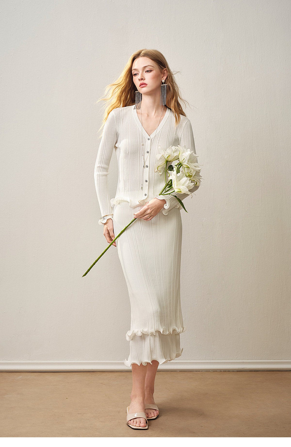 Cream White Ribbed Knit Ruffle Hem Skirt Co-Ord