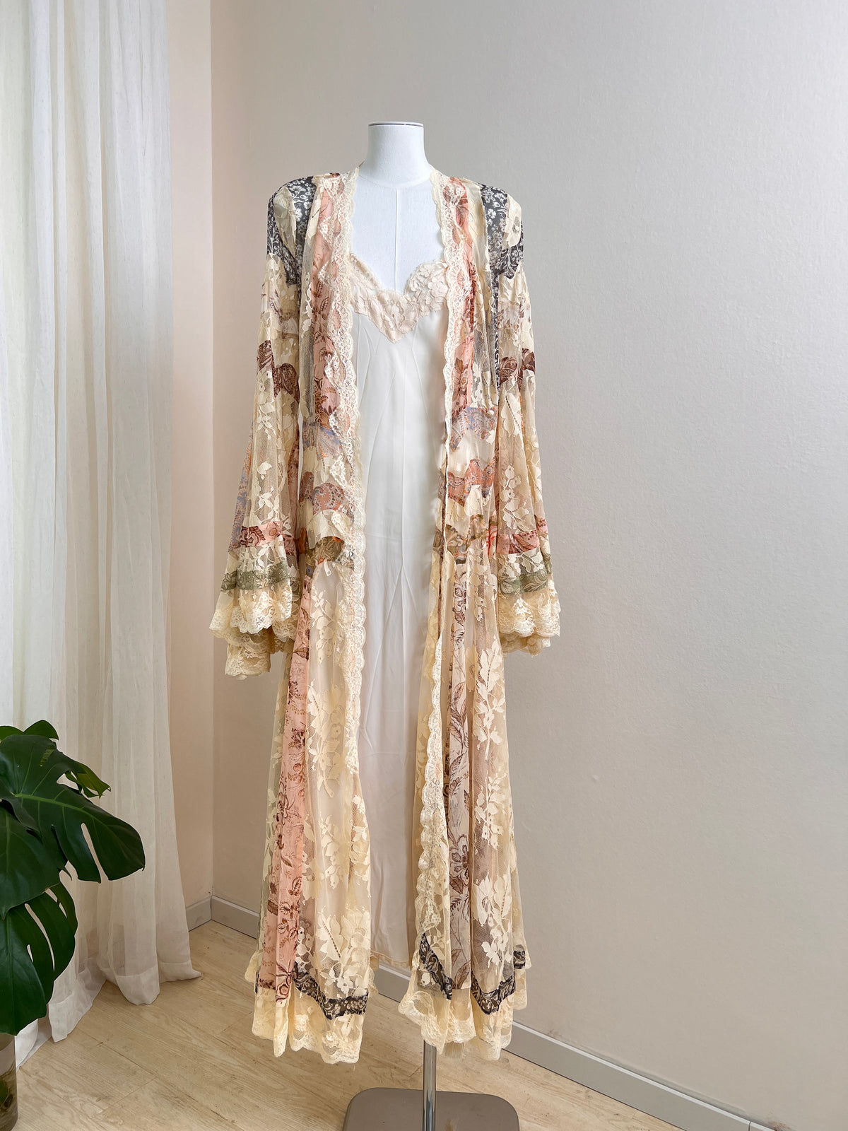 Mulberry Silk Spliced Lace Wide Flared Sleeve Long Dress