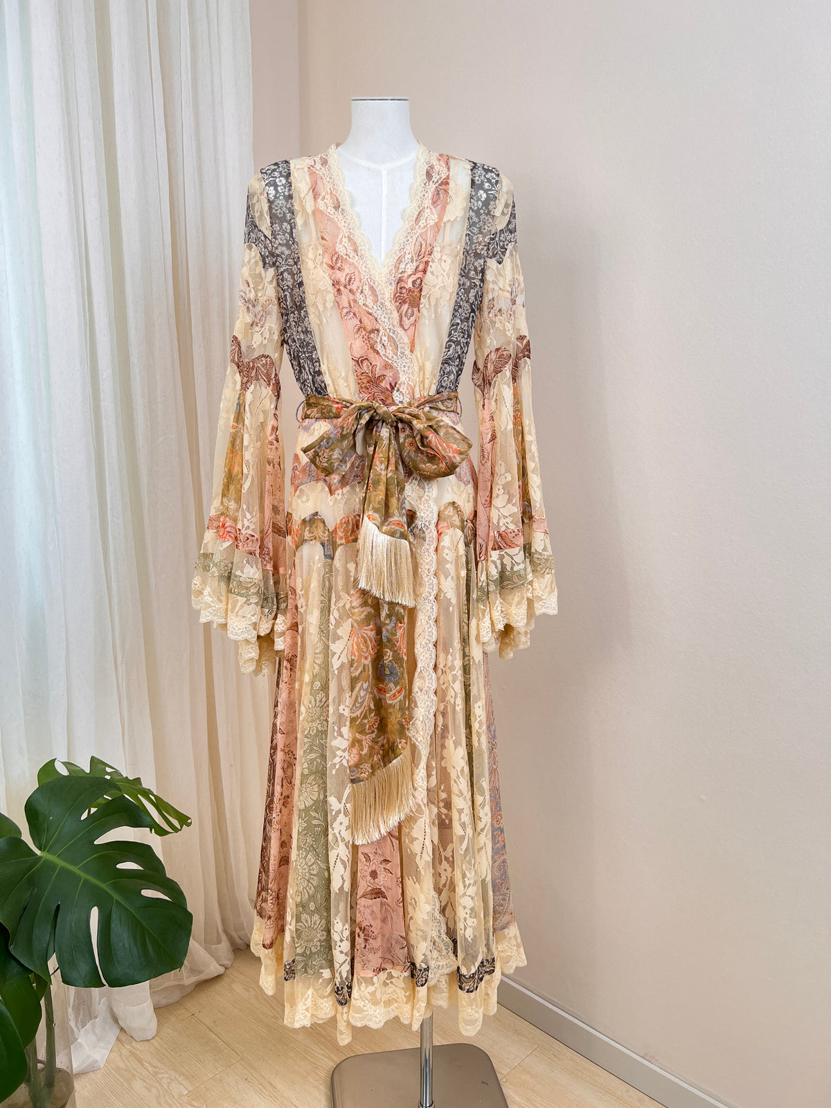Mulberry Silk Spliced Lace Wide Flared Sleeve Long Dress