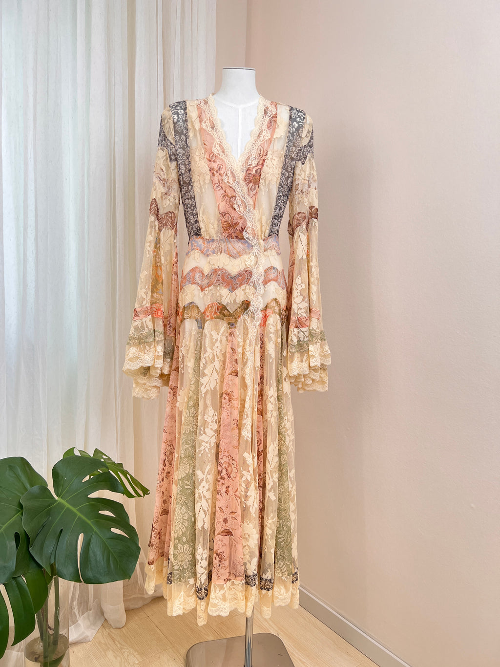 Mulberry Silk Spliced Lace Wide Flared Sleeve Long Dress