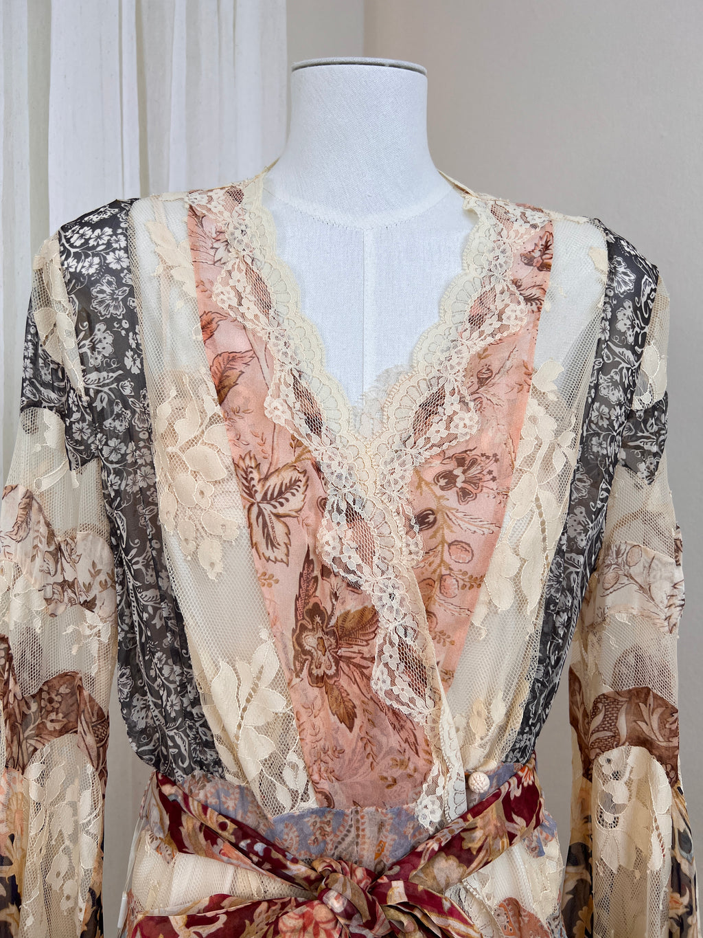 Mulberry Silk Spliced Lace Wide Flared Sleeve Long Dress