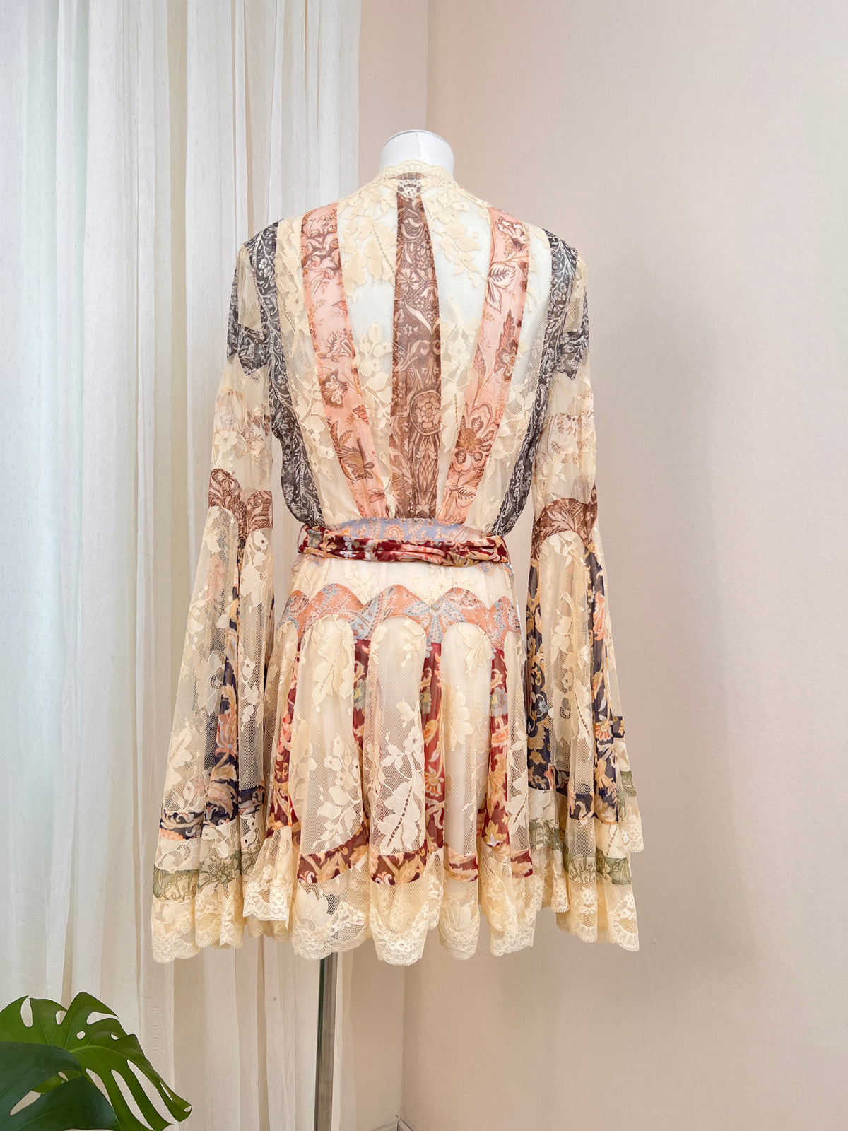 Lace Spliced Mulberry Silk Printed Mini Dress, Long Sleeve with Waist Tie Belt