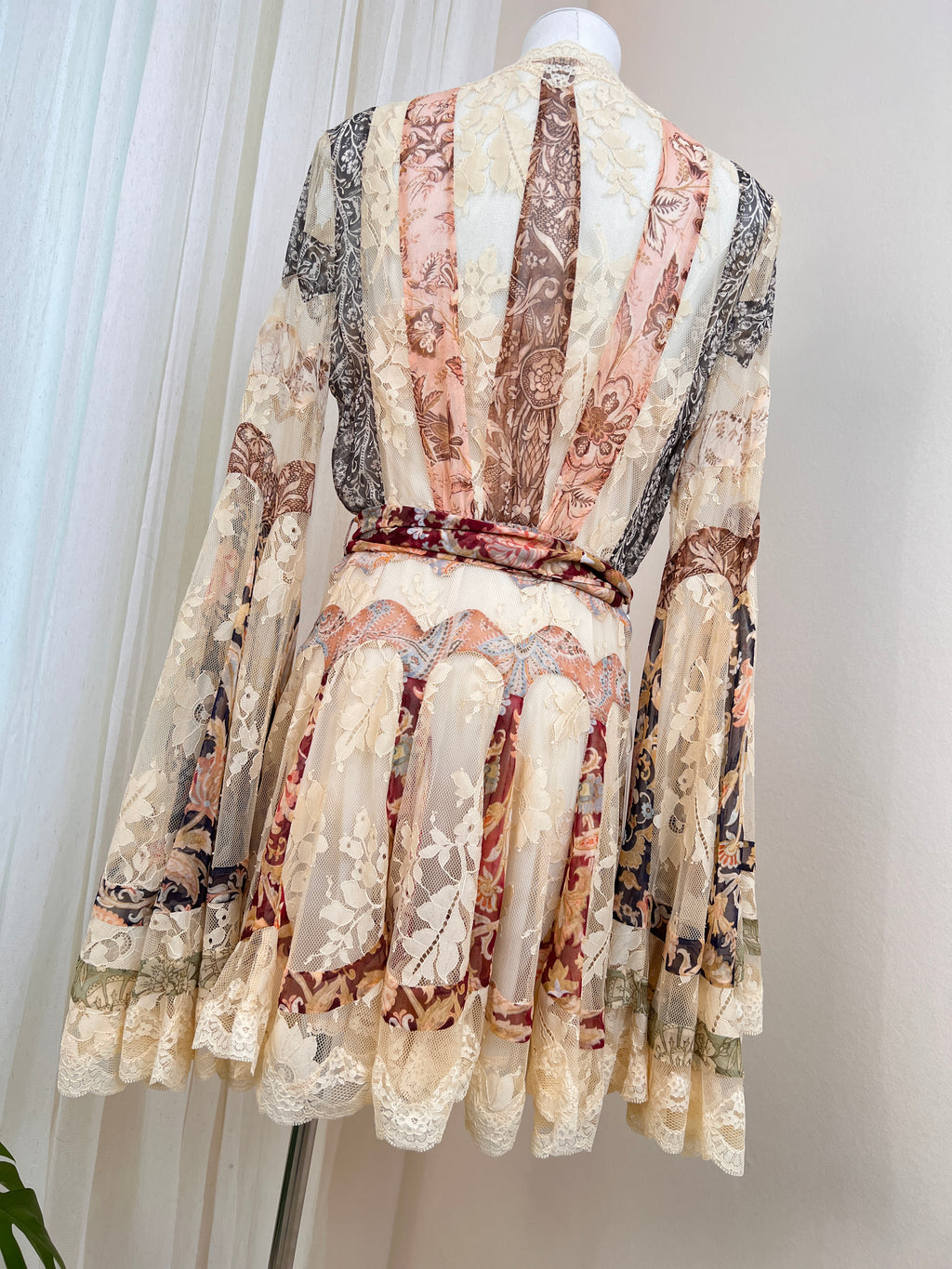 Lace Spliced Mulberry Silk Printed Mini Dress, Long Sleeve with Waist Tie Belt
