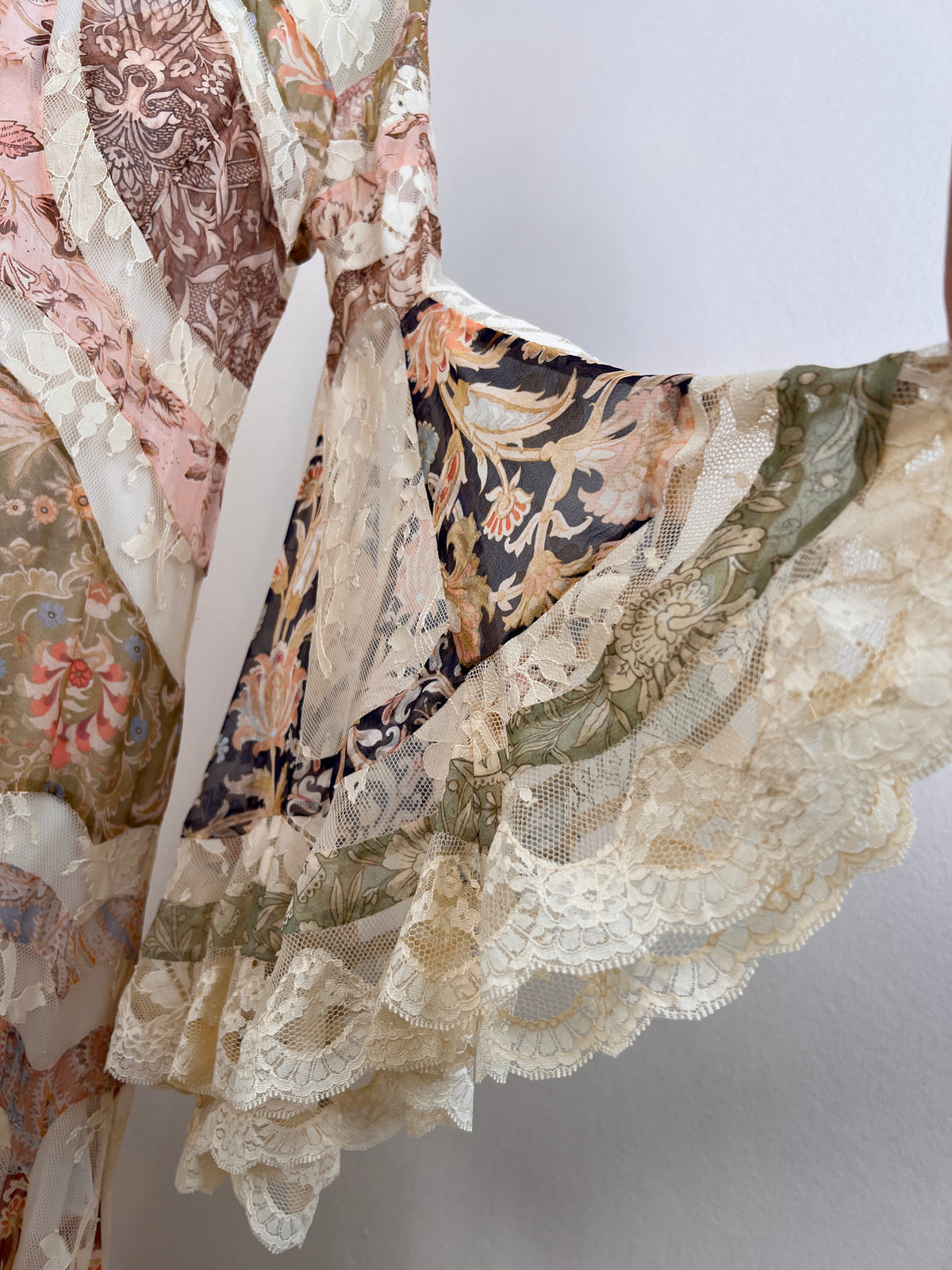 Vintage printed mulberry silk spliced lace long dress