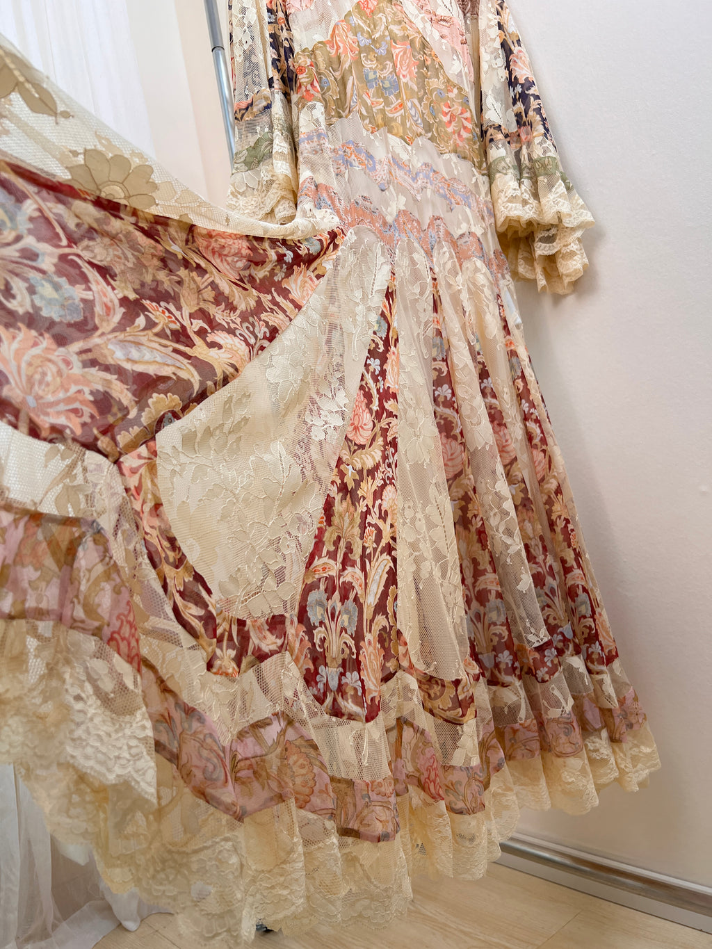 Vintage printed mulberry silk spliced lace long dress