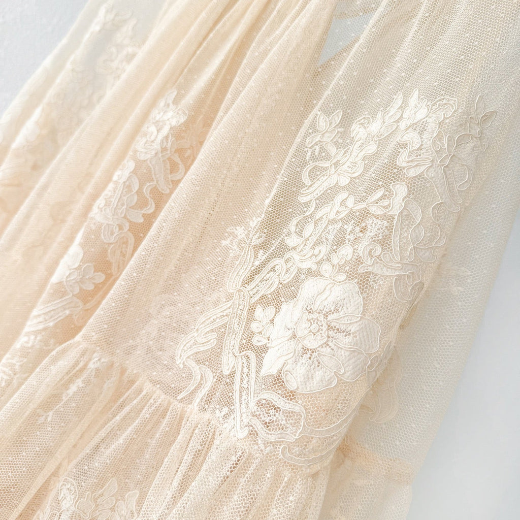The Hypnotic Tiered Lace Blouse in Cream