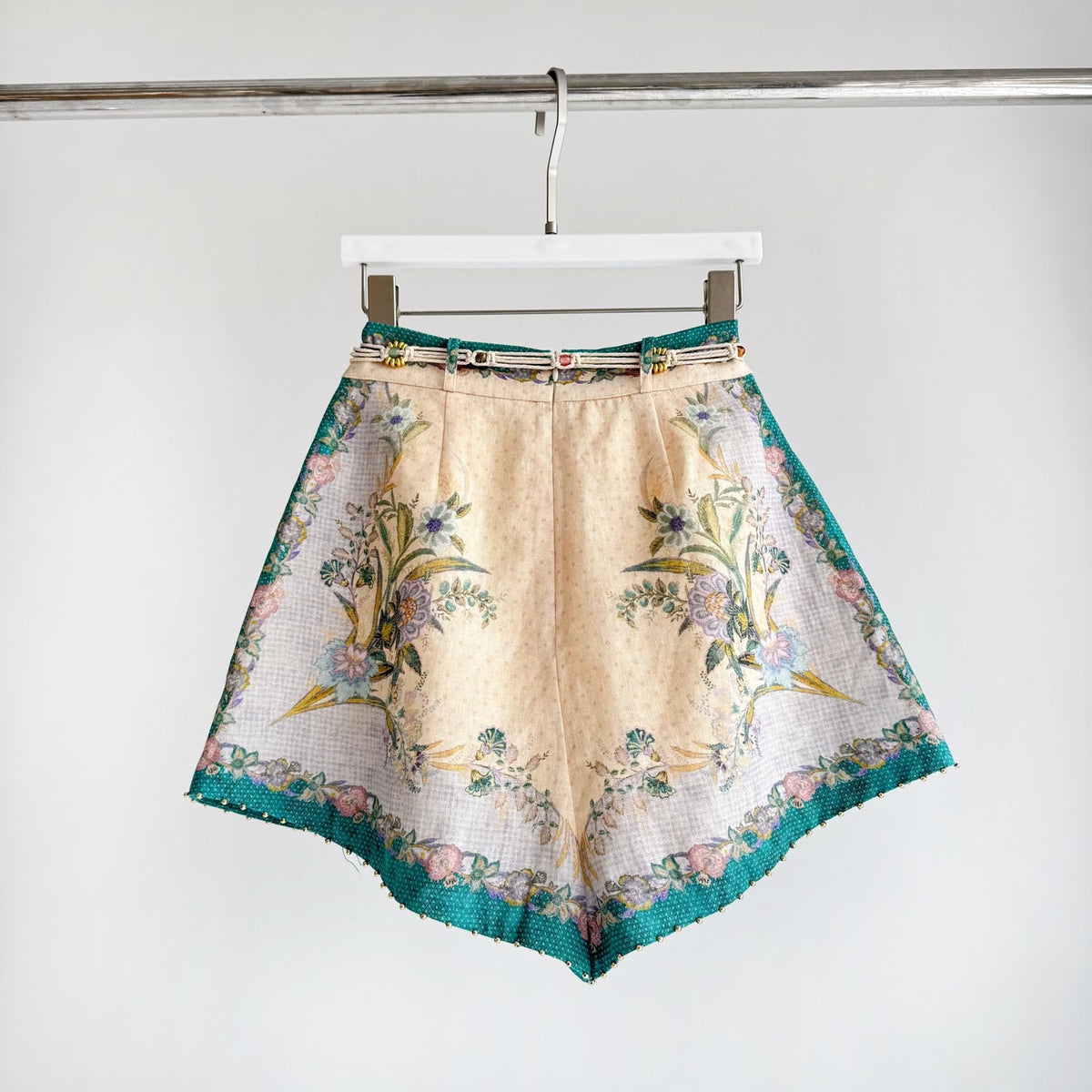 The Indra Billow Blouse Short in Cream Scarf Floral Two piece Set